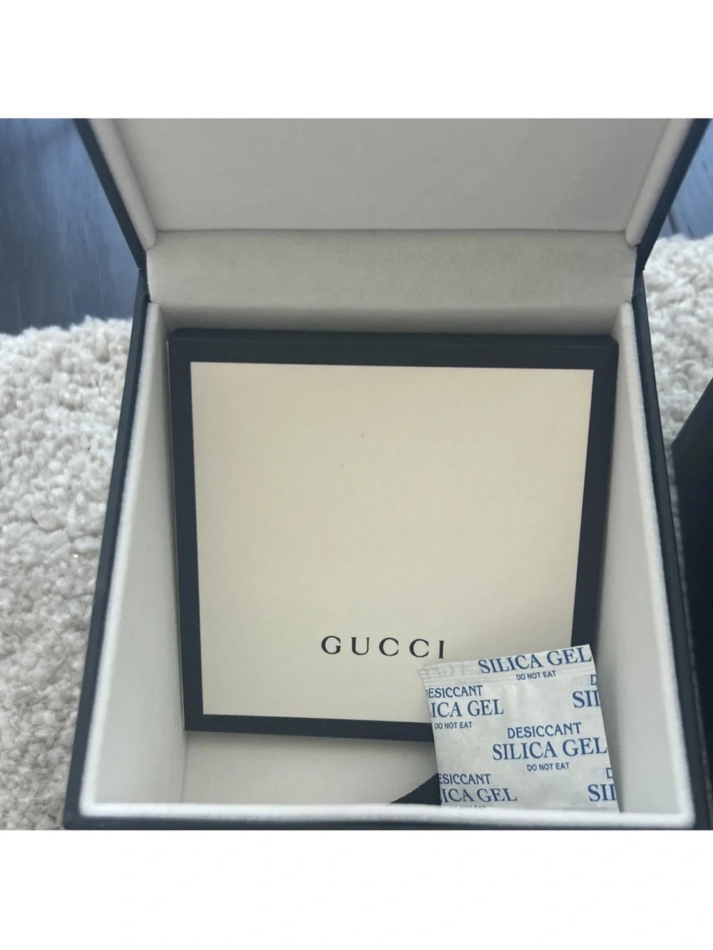 Gucci G-Timeless Automatic 40mm Watch Silver Dial Red Leather Box & Manual